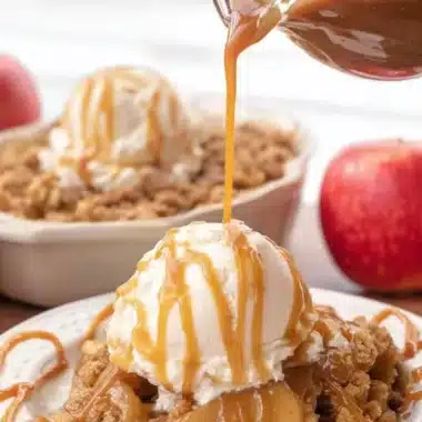 caramel apple dump cake