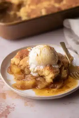 snickerdoodle apple cobbler