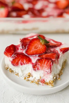 Strawberry Pretzel Salad